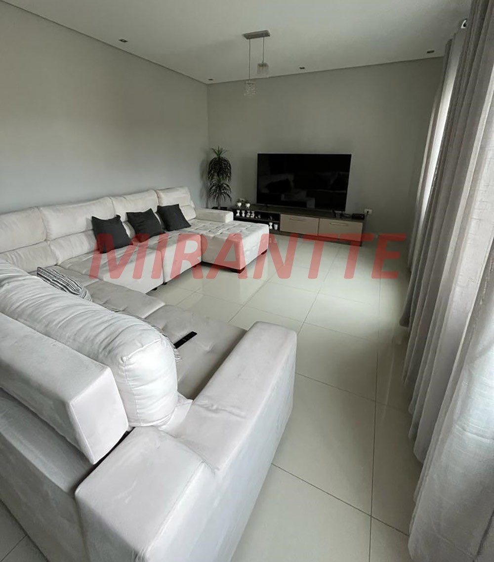 Sobrado de 252m² com 4 quartos em Parada Inglesa