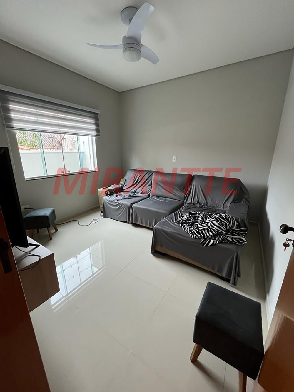 Sobrado de 252m² com 4 quartos em Parada Inglesa