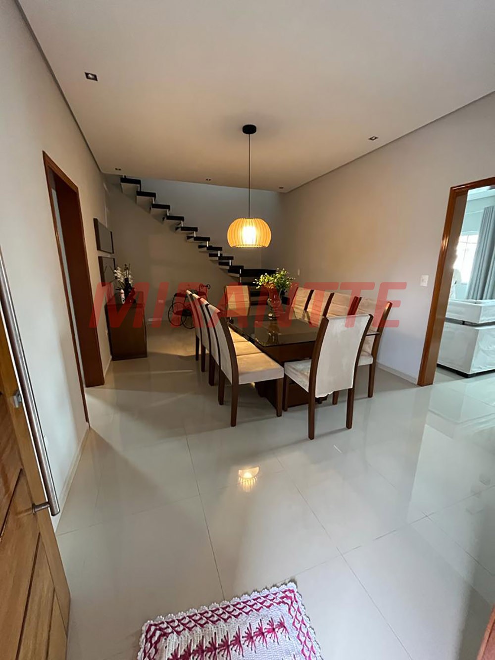 Sobrado de 252m² com 4 quartos em Parada Inglesa