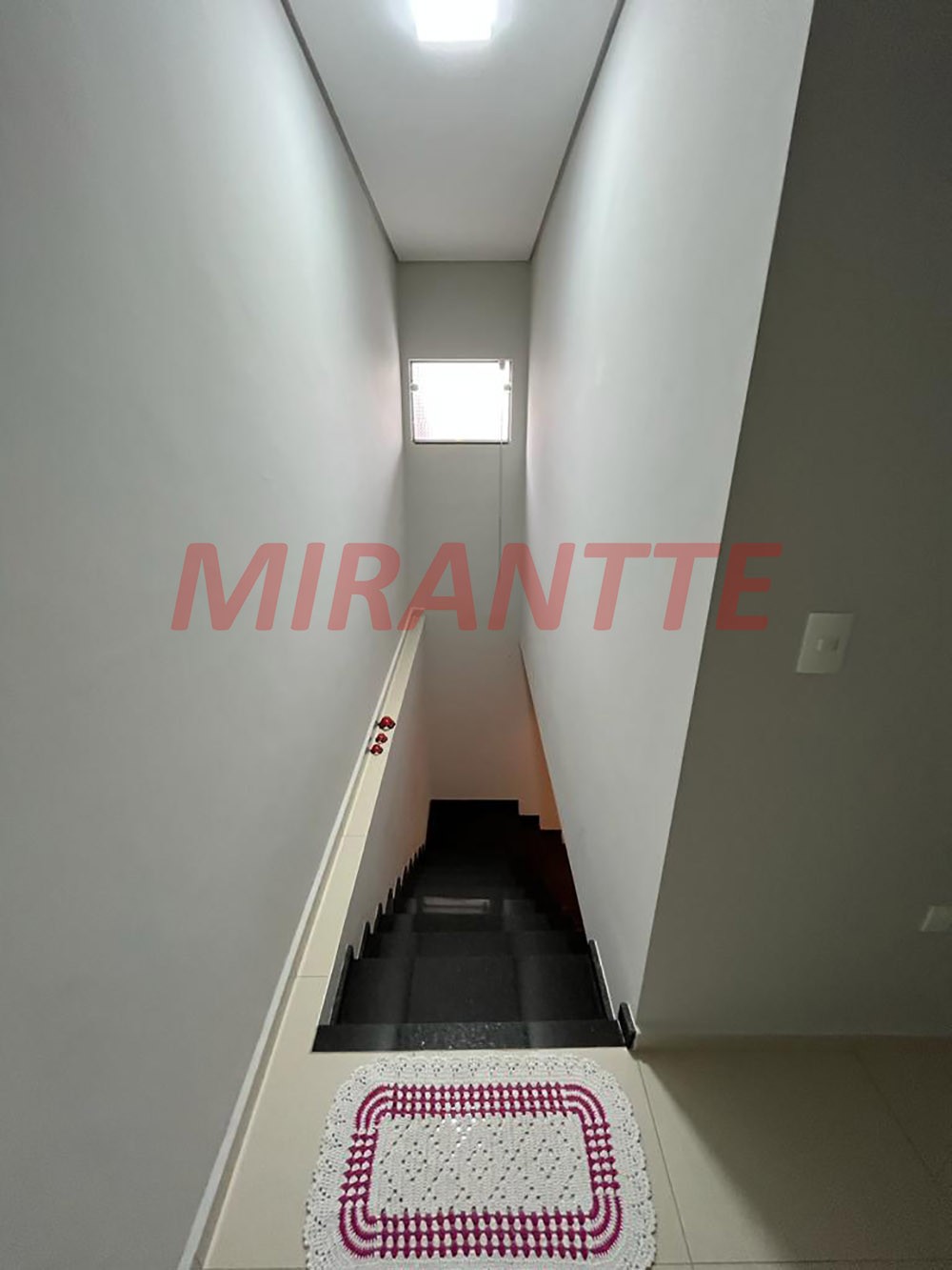 Sobrado de 252m² com 4 quartos em Parada Inglesa