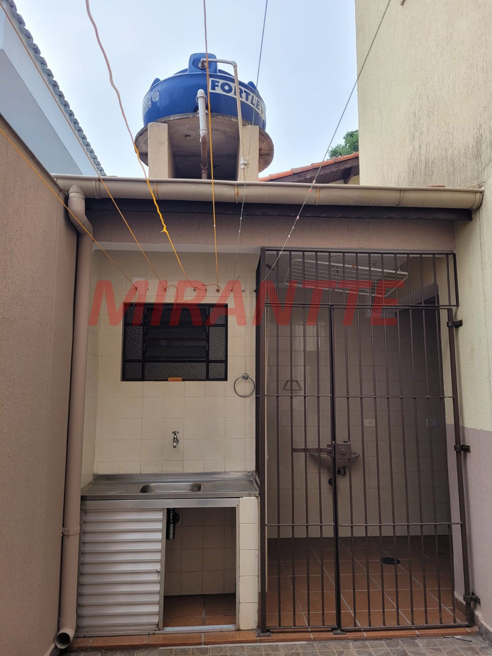 Sobrado de 161m² com 3 quartos em Jardim Paraiso