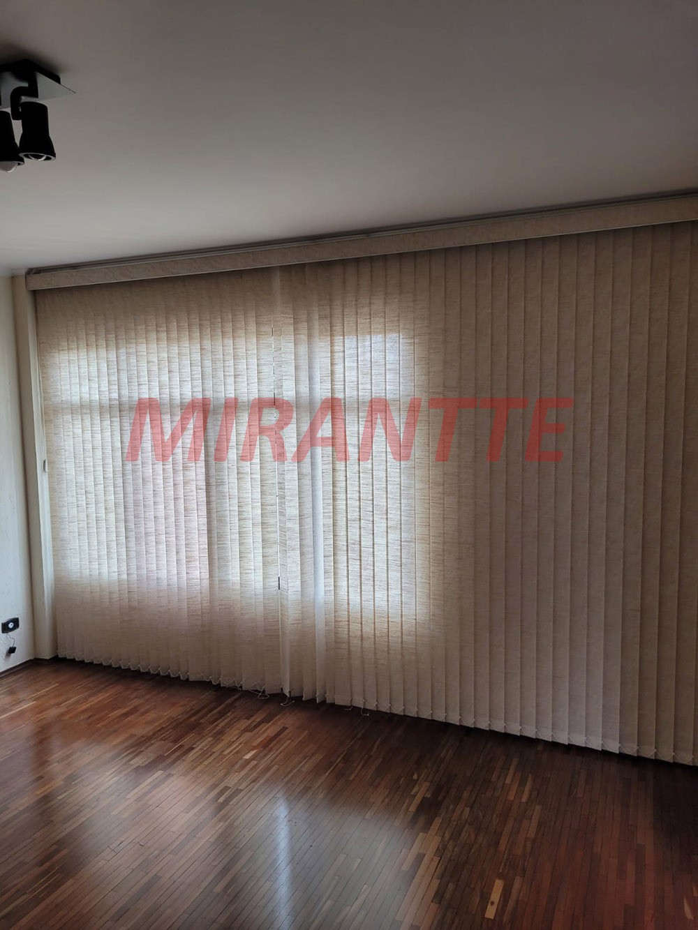 Sobrado de 161m² com 3 quartos em Jardim Paraiso