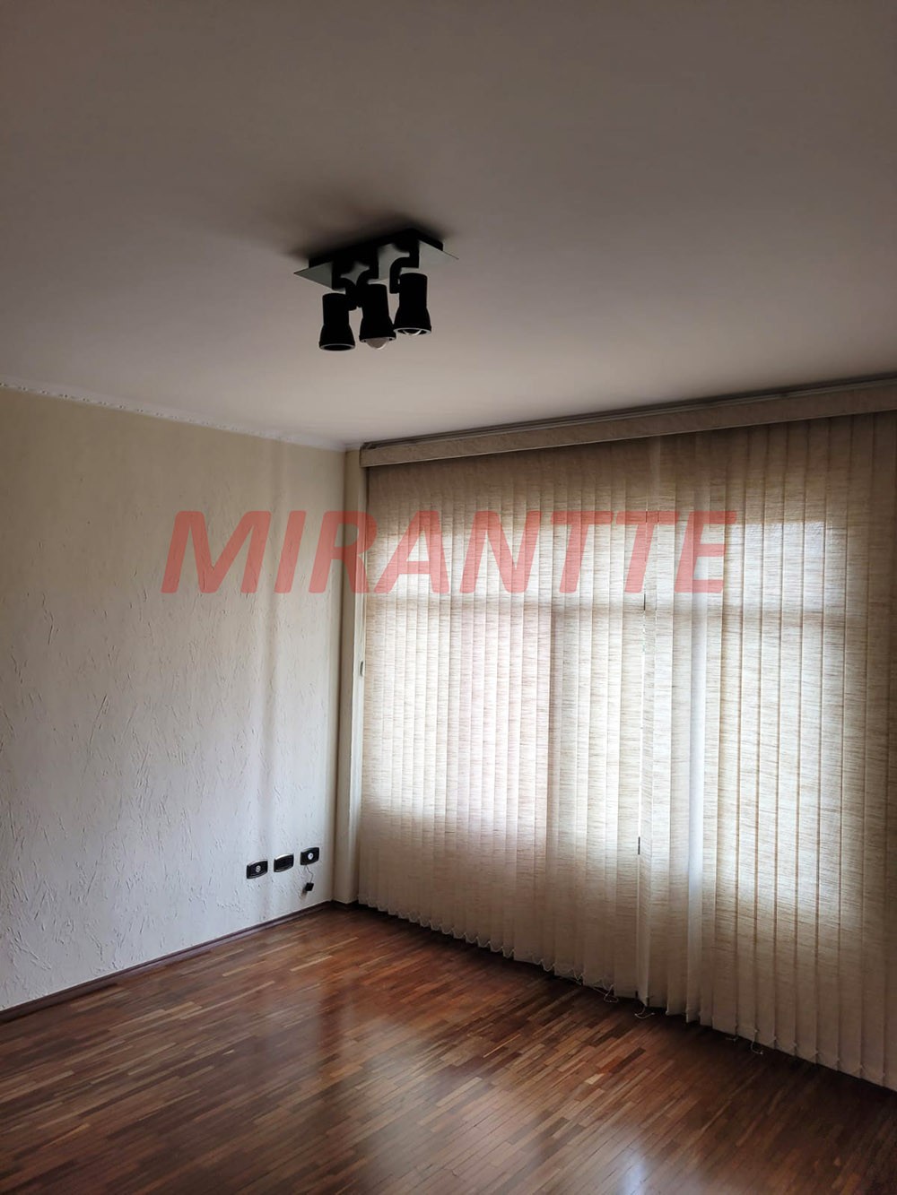 Sobrado de 161m² com 3 quartos em Jardim Paraiso
