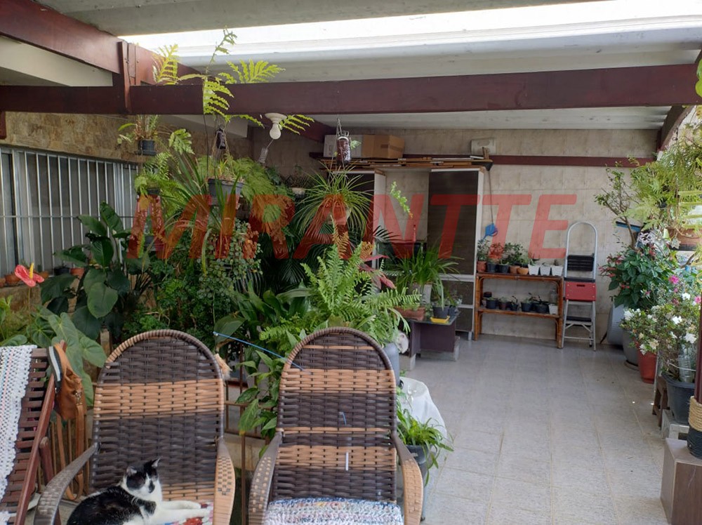 Sobrado de 350m² com 3 quartos em Limão