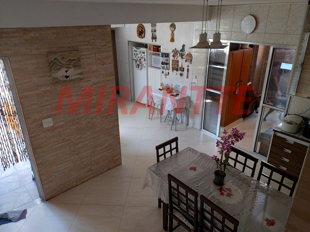 Sobrado de 350m² com 3 quartos em Limão