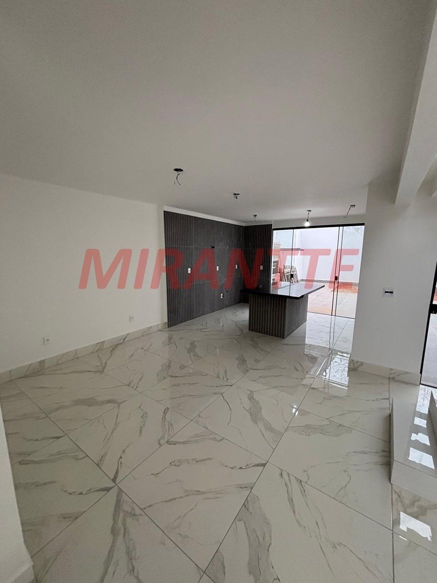 Sobrado de 120m² com 3 quartos em Vila Carmela III