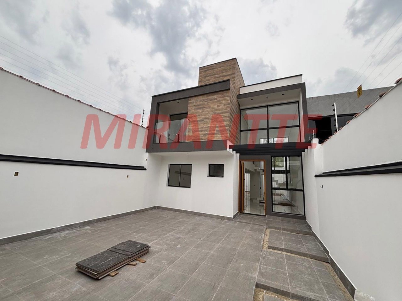 Sobrado de 120m² com 3 quartos em Vila Carmela III
