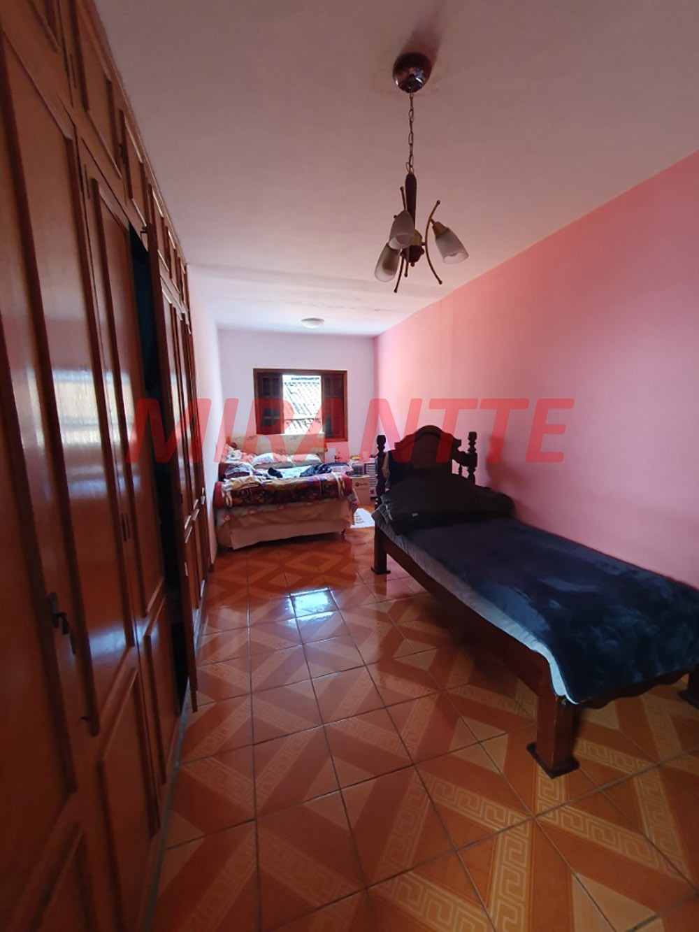 Sobrado de 234m² com 2 quartos em Bortolândia