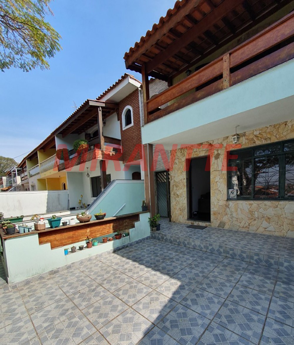 Sobrado de 234m² com 2 quartos em Bortolândia