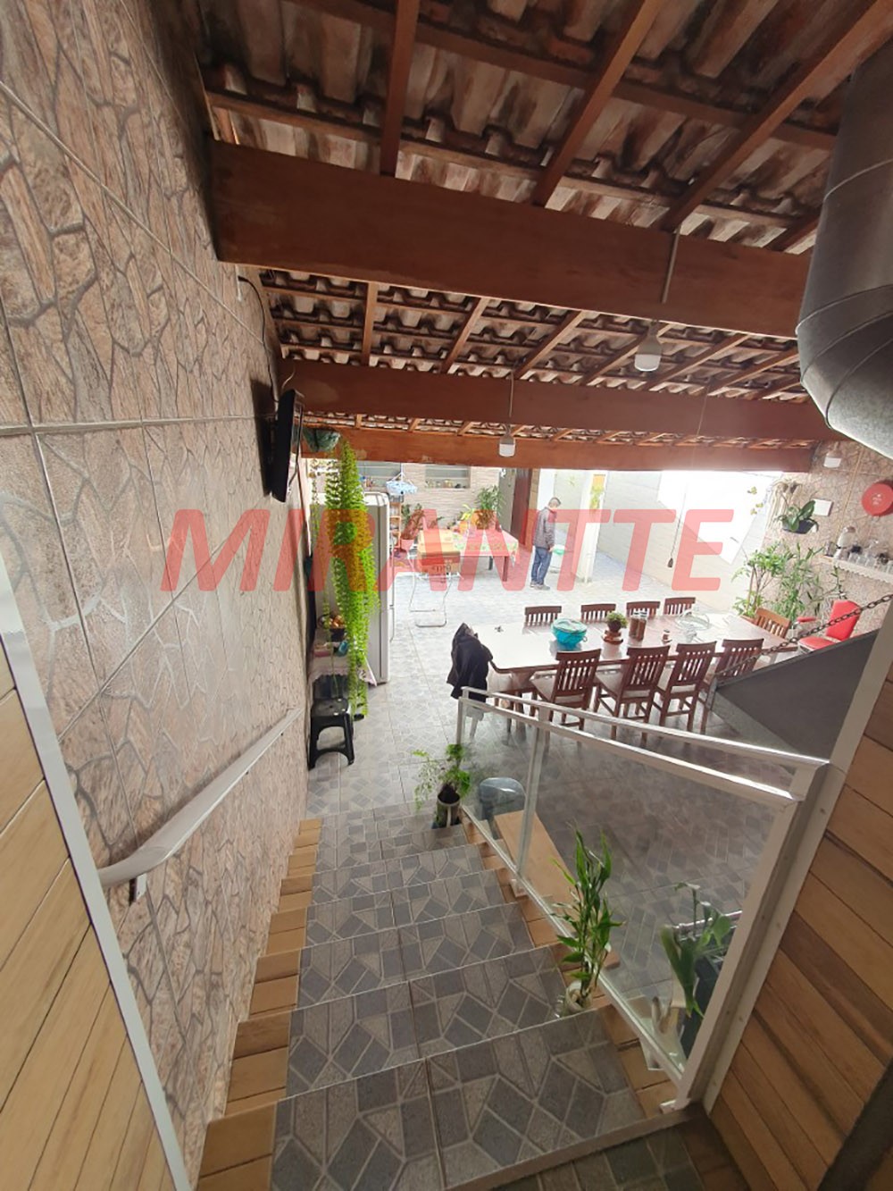Sobrado de 234m² com 2 quartos em Bortolândia
