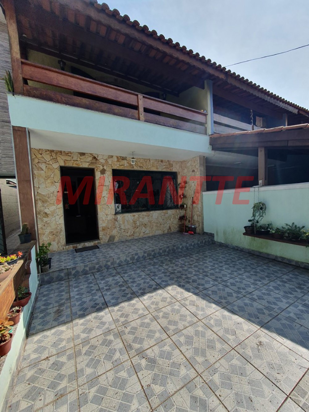 Sobrado de 234m² com 2 quartos em Bortolândia