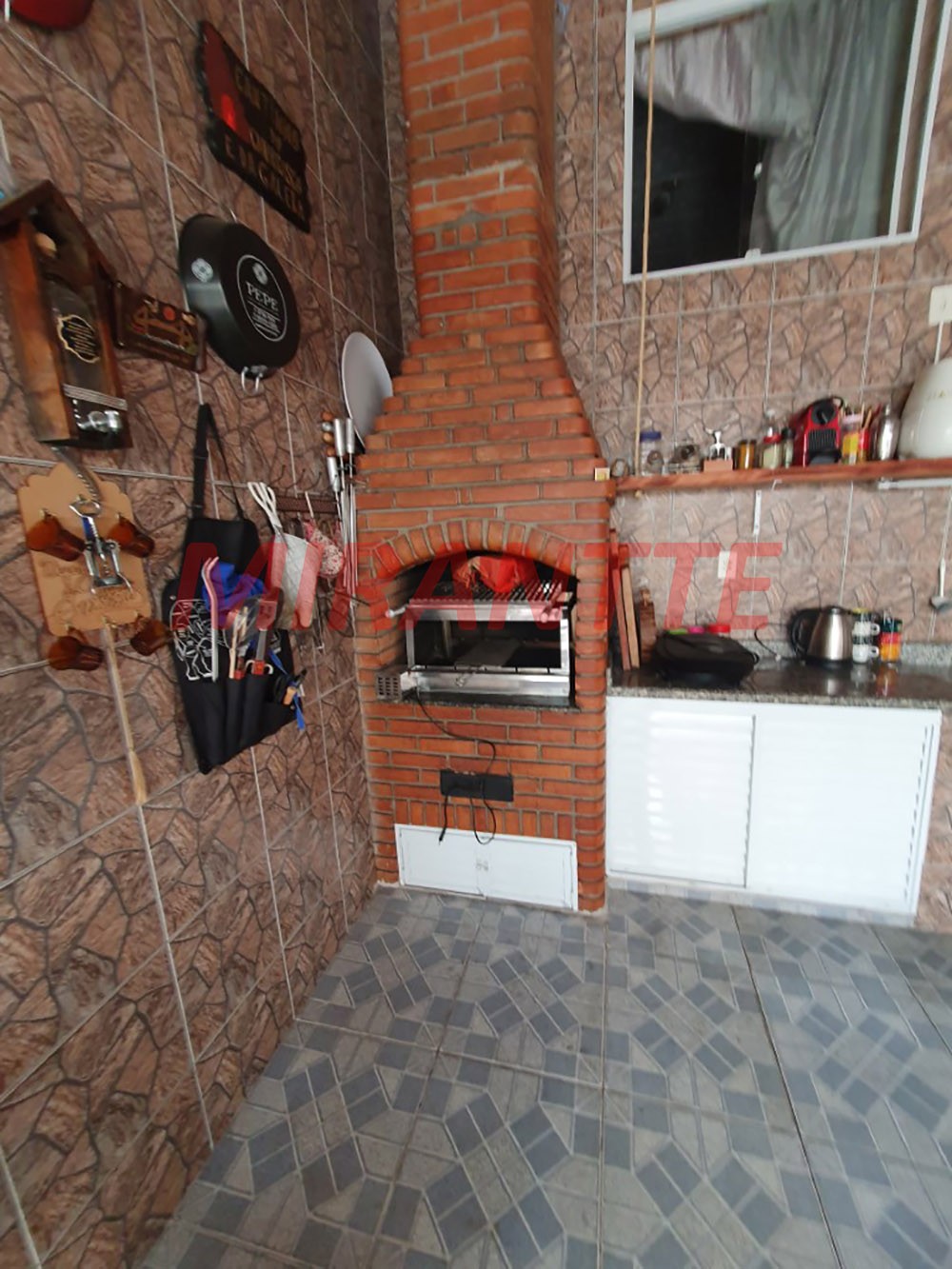 Sobrado de 234m² com 2 quartos em Bortolândia