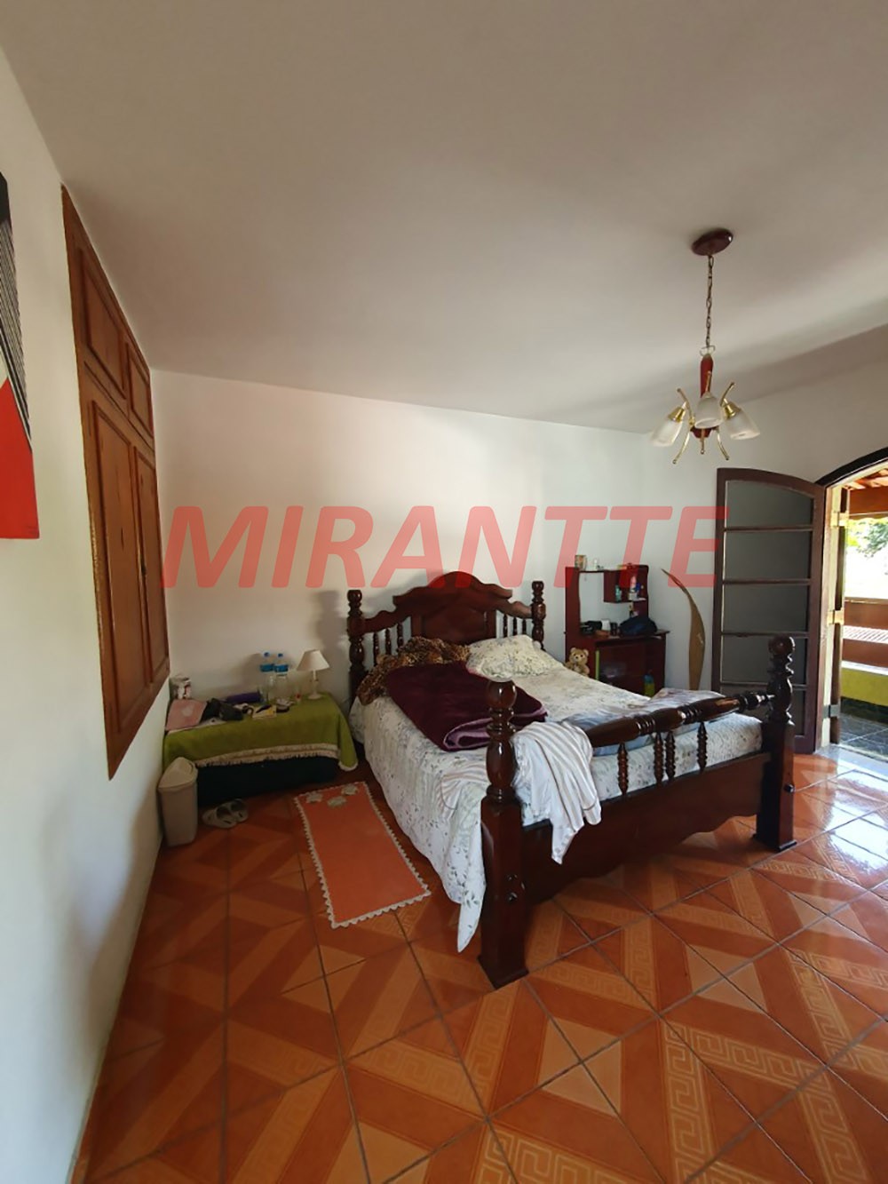 Sobrado de 234m² com 2 quartos em Bortolândia