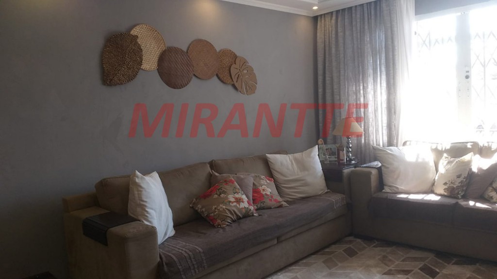Sobrado com 3 quartos em Parque Vitória