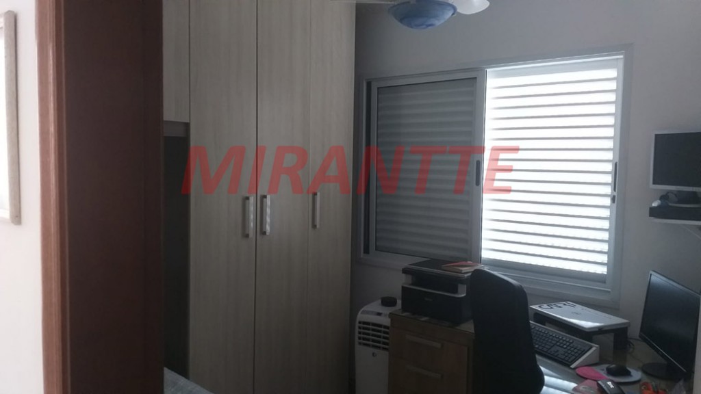 Sobrado com 3 quartos em Parque Vitória