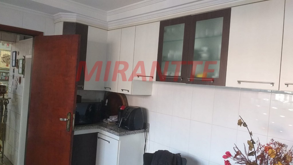 Sobrado com 3 quartos em Parque Vitória