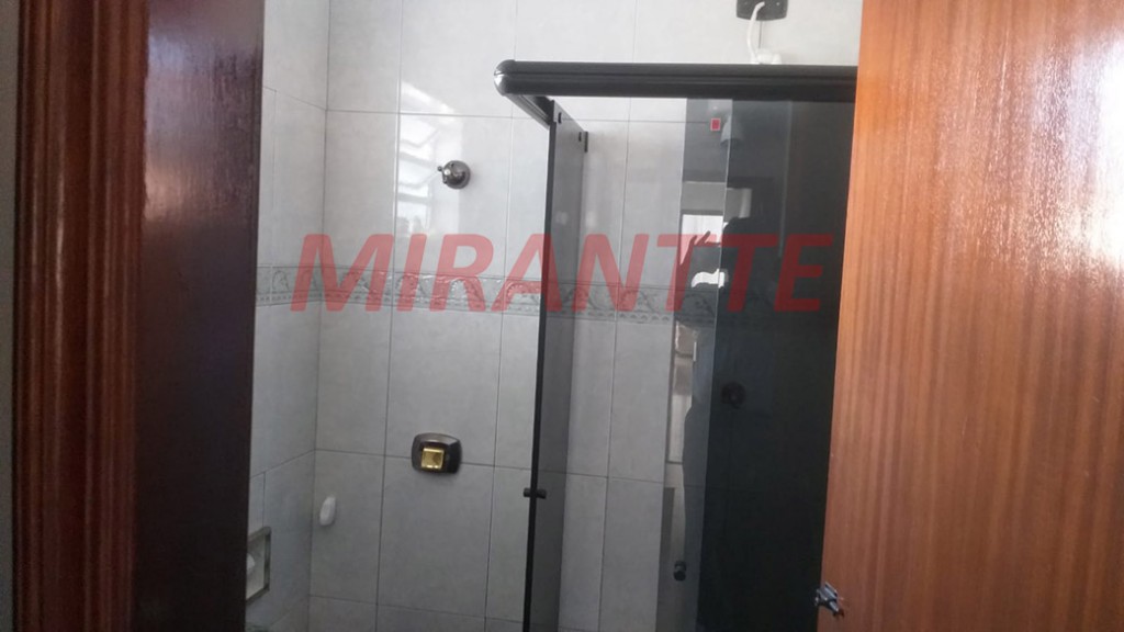 Sobrado com 3 quartos em Parque Vitória