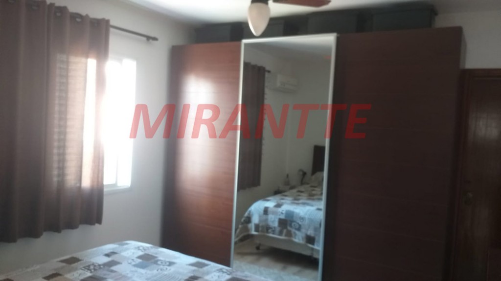 Sobrado com 3 quartos em Parque Vitória