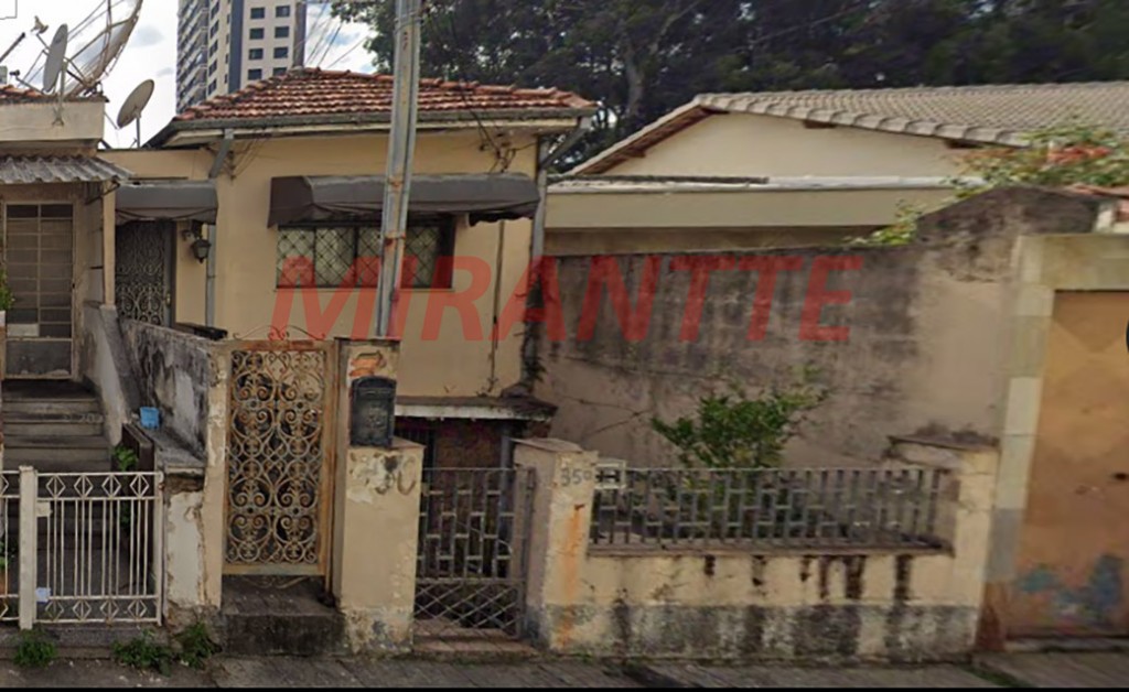 Terreno de 240m² em Chora Menino