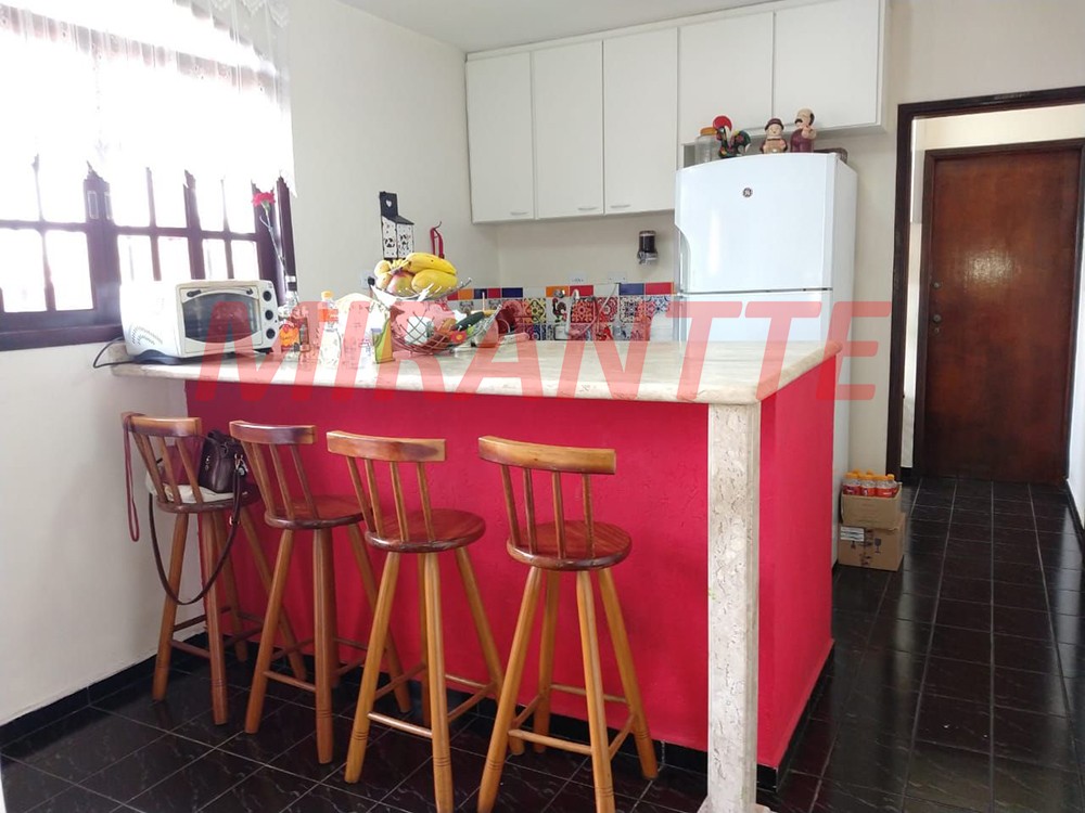 Sobrado de 259m² com 255 quartos em Jardim Vila Galvão