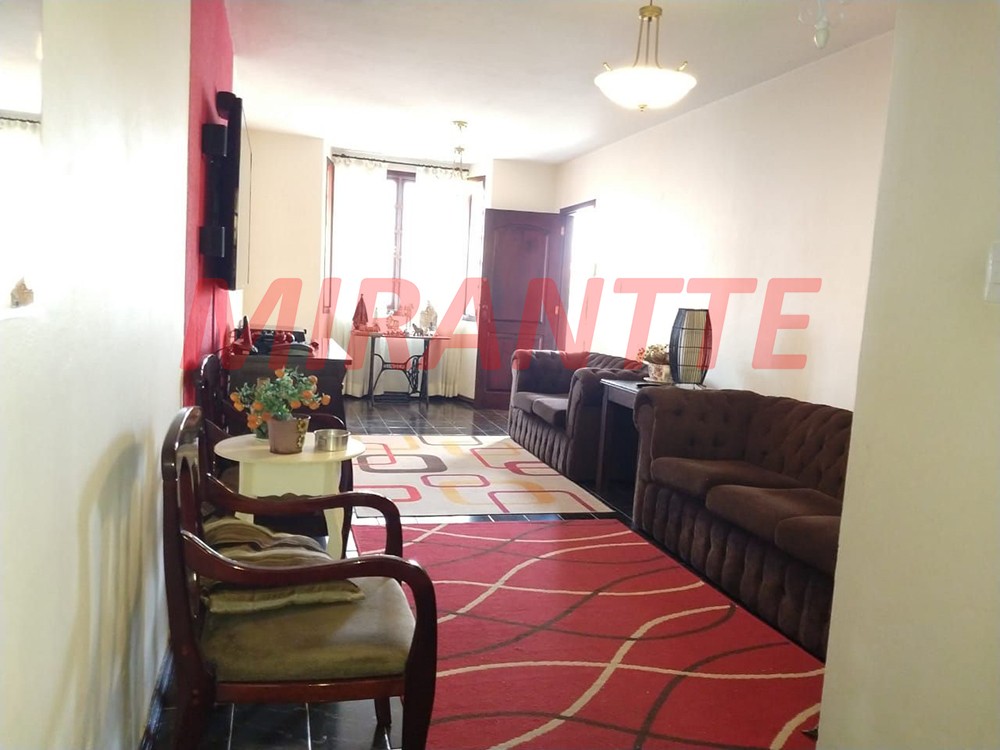 Sobrado de 259m² com 255 quartos em Jardim Vila Galvão