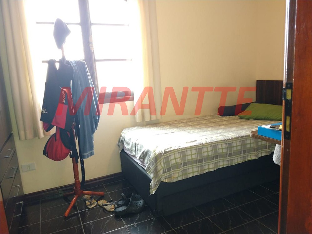 Sobrado de 259m² com 255 quartos em Jardim Vila Galvão