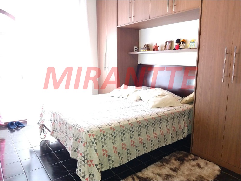 Sobrado de 259m² com 255 quartos em Jardim Vila Galvão
