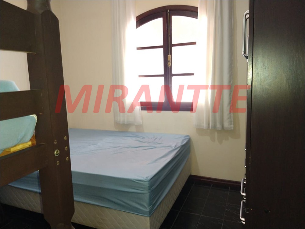 Sobrado de 259m² com 255 quartos em Jardim Vila Galvão