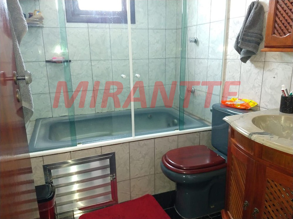 Sobrado de 259m² com 255 quartos em Jardim Vila Galvão