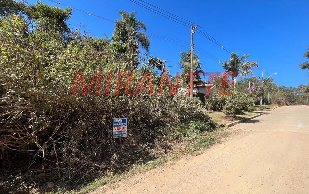 Terreno de 1599m² em Serra Da Cantareira