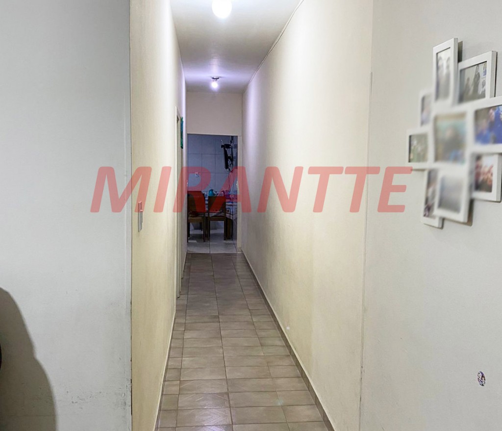 Sobrado de 234m² com 5 quartos em Vila Galvão