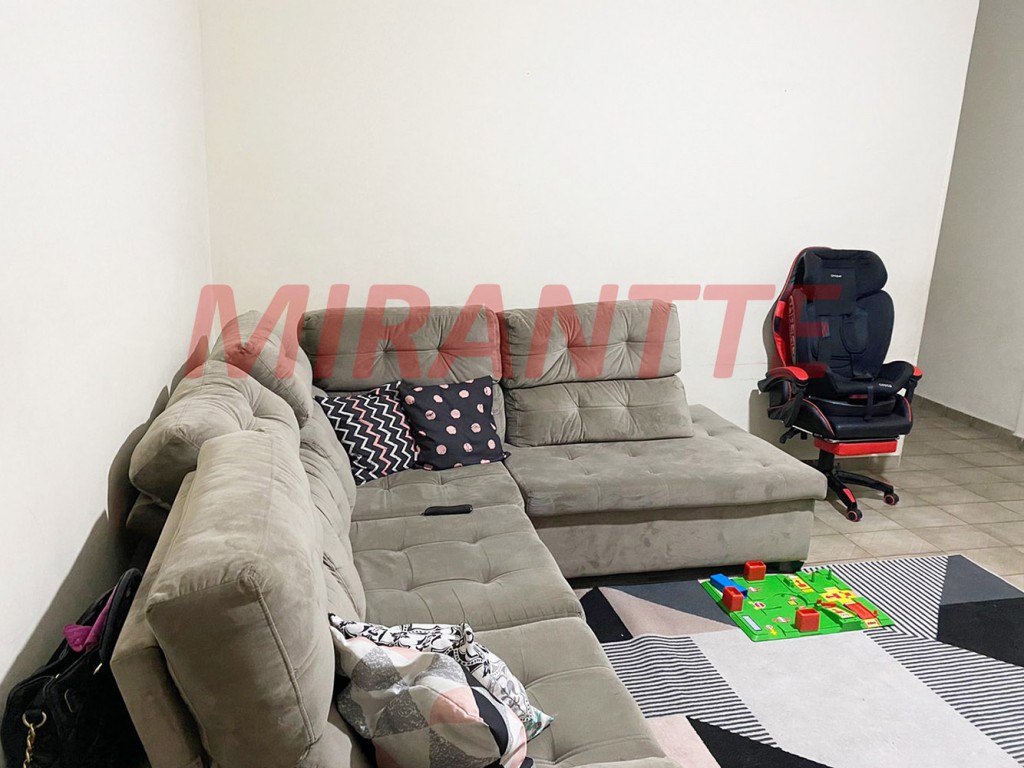 Sobrado de 234m² com 5 quartos em Vila Galvão