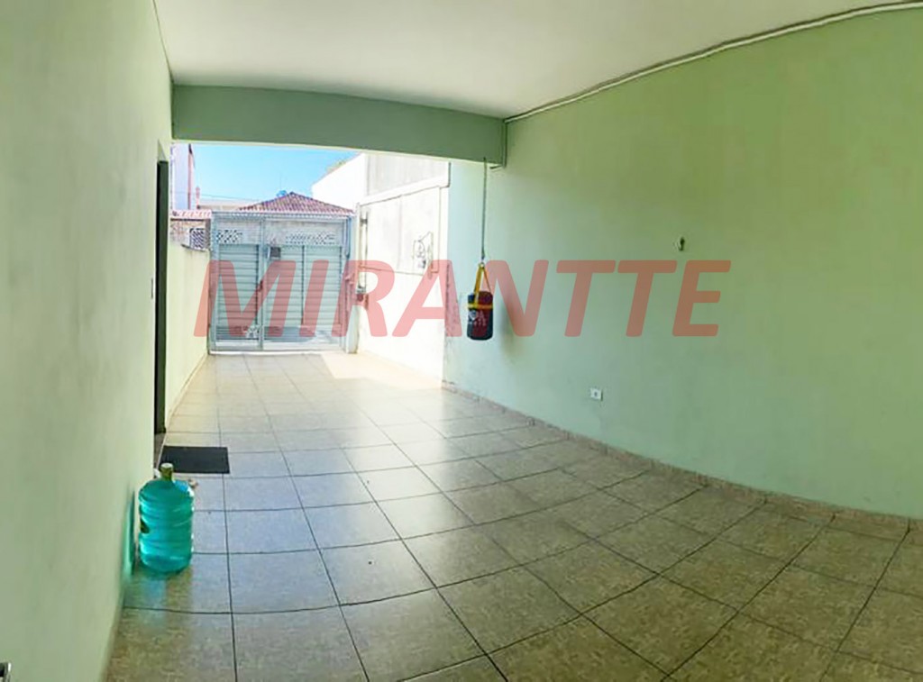 Sobrado de 234m² com 5 quartos em Vila Galvão