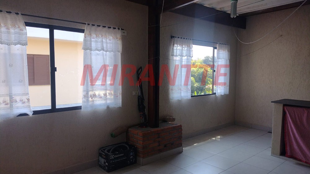 Sobrado de 200m² com 3 quartos em Vila Gustavo