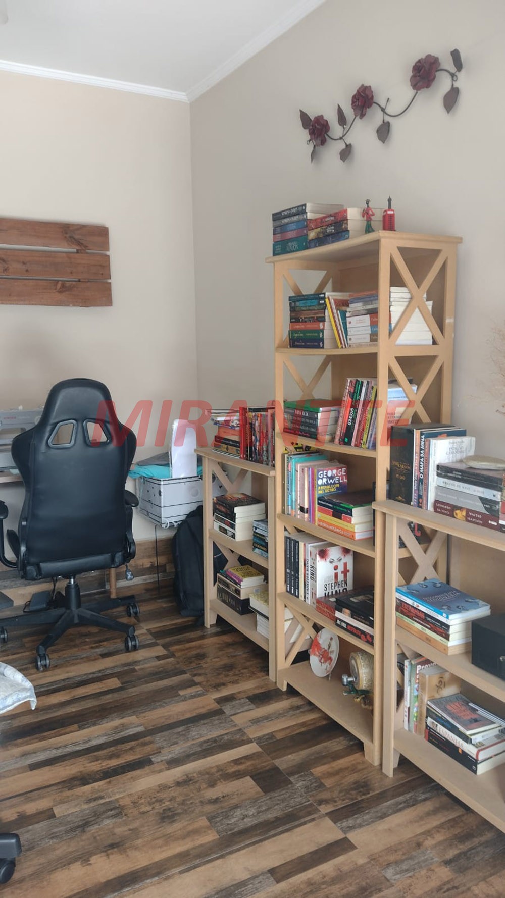 Sobrado de 200m² com 3 quartos em Vila Gustavo