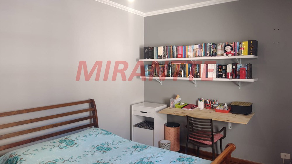 Sobrado de 200m² com 3 quartos em Vila Gustavo