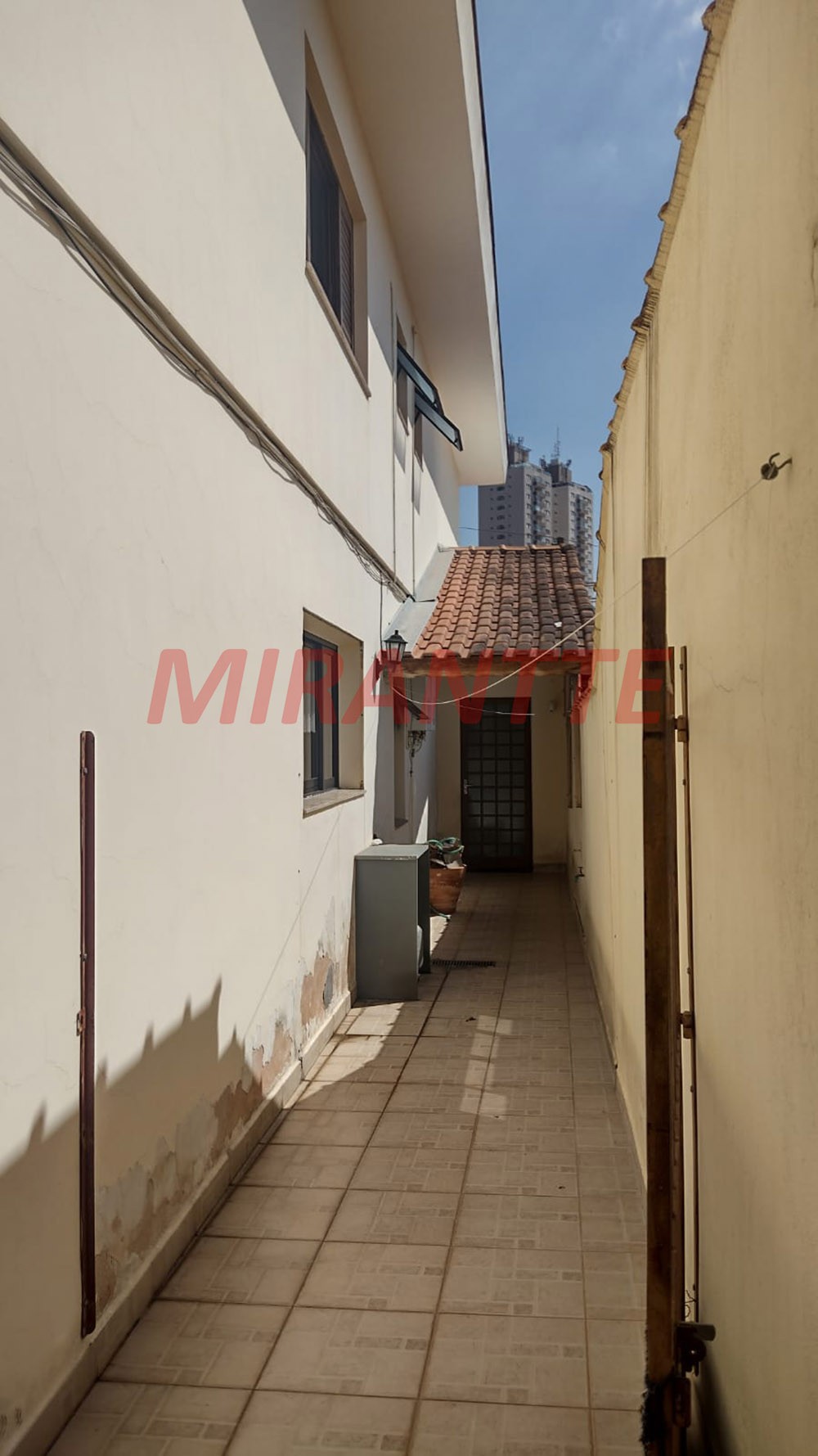 Sobrado de 200m² com 3 quartos em Vila Gustavo