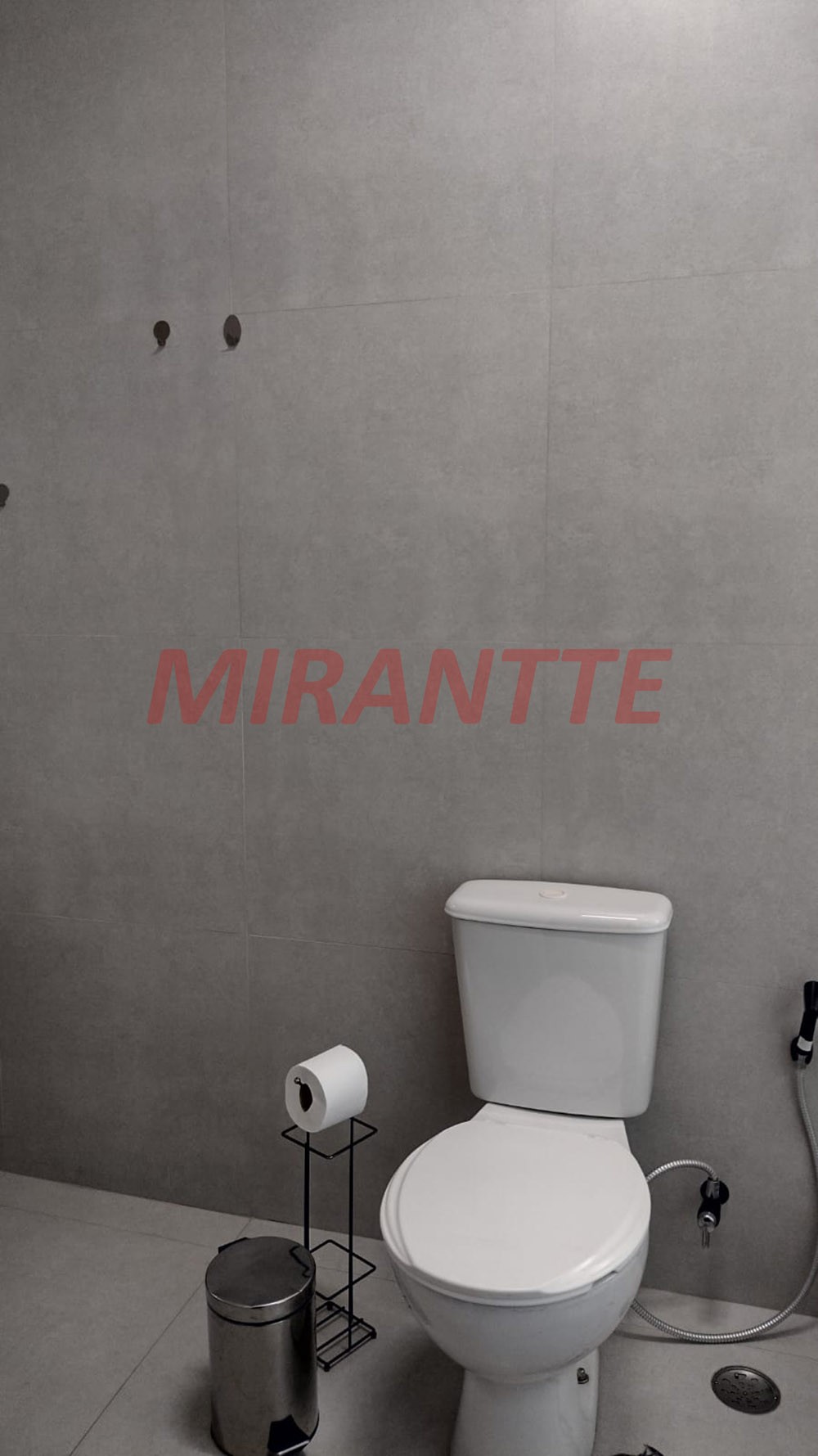 Sobrado de 200m² com 3 quartos em Vila Gustavo