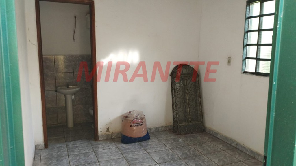 Casa terrea de 250m² com 2 quartos em Centro