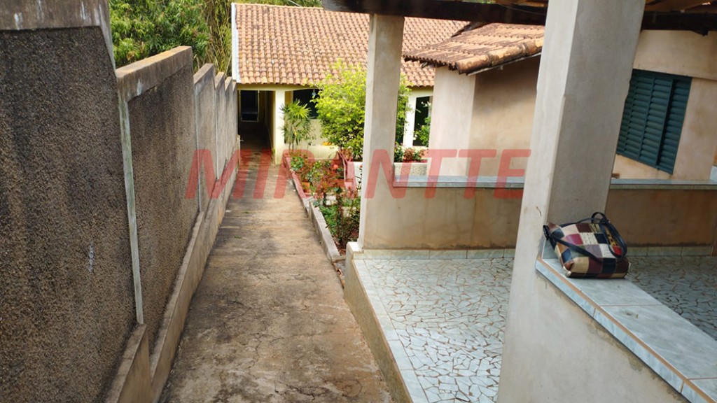 Casa terrea de 250m² com 2 quartos em Centro