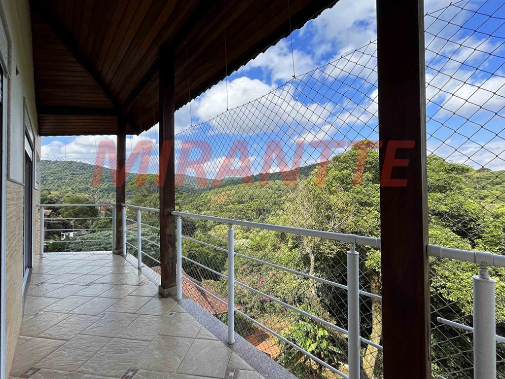 Cond. fechado de 250m² com 5 quartos em Serra da Cantareira