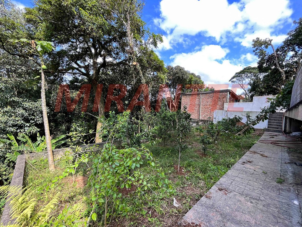 Cond. fechado de 250m² com 5 quartos em Serra da Cantareira
