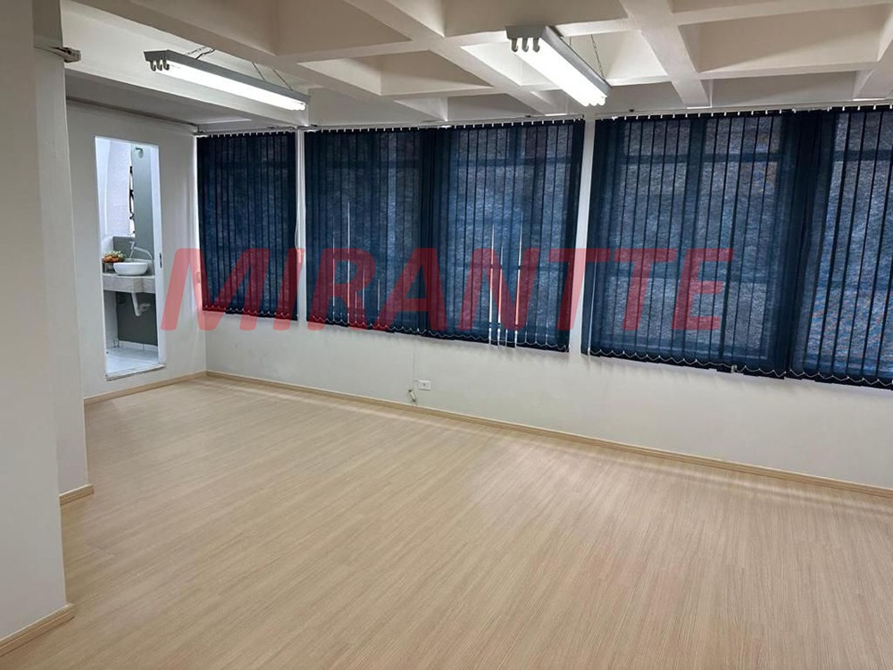 Conjunto comercial de 111.66m² em Centro