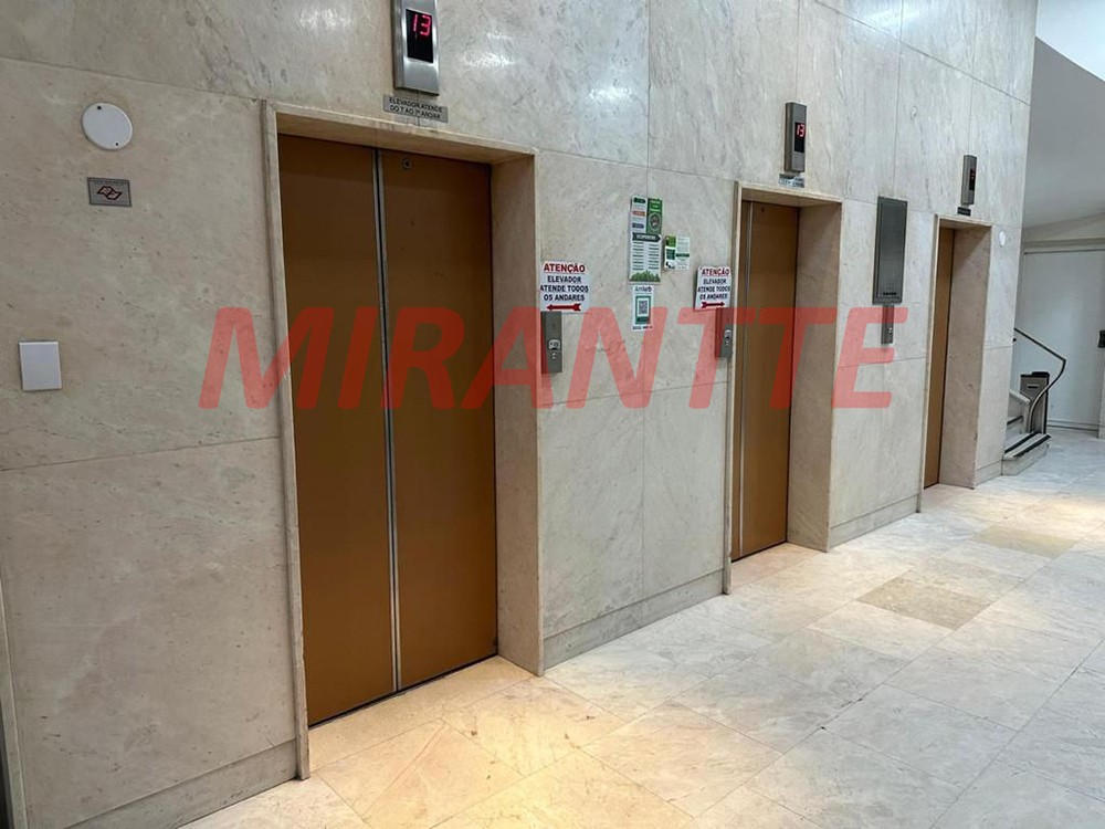 Conjunto comercial de 111.66m² em Centro