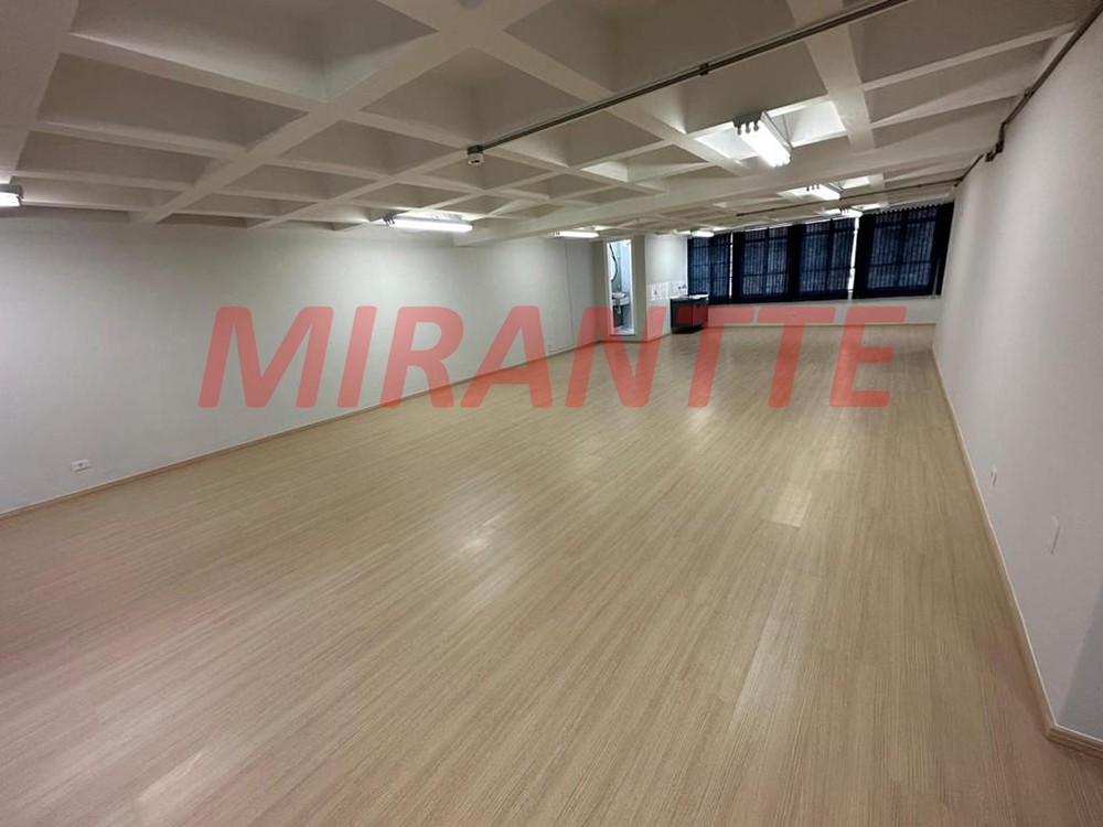 Conjunto comercial de 111.66m² em Centro