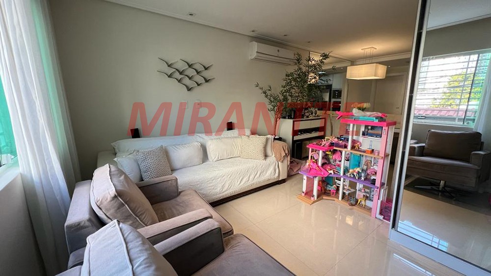 Sobrado de 127m² com 2 quartos em Jardim Santa Inês