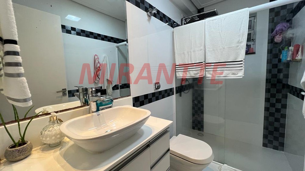 Sobrado de 127m² com 2 quartos em Jardim Santa Inês