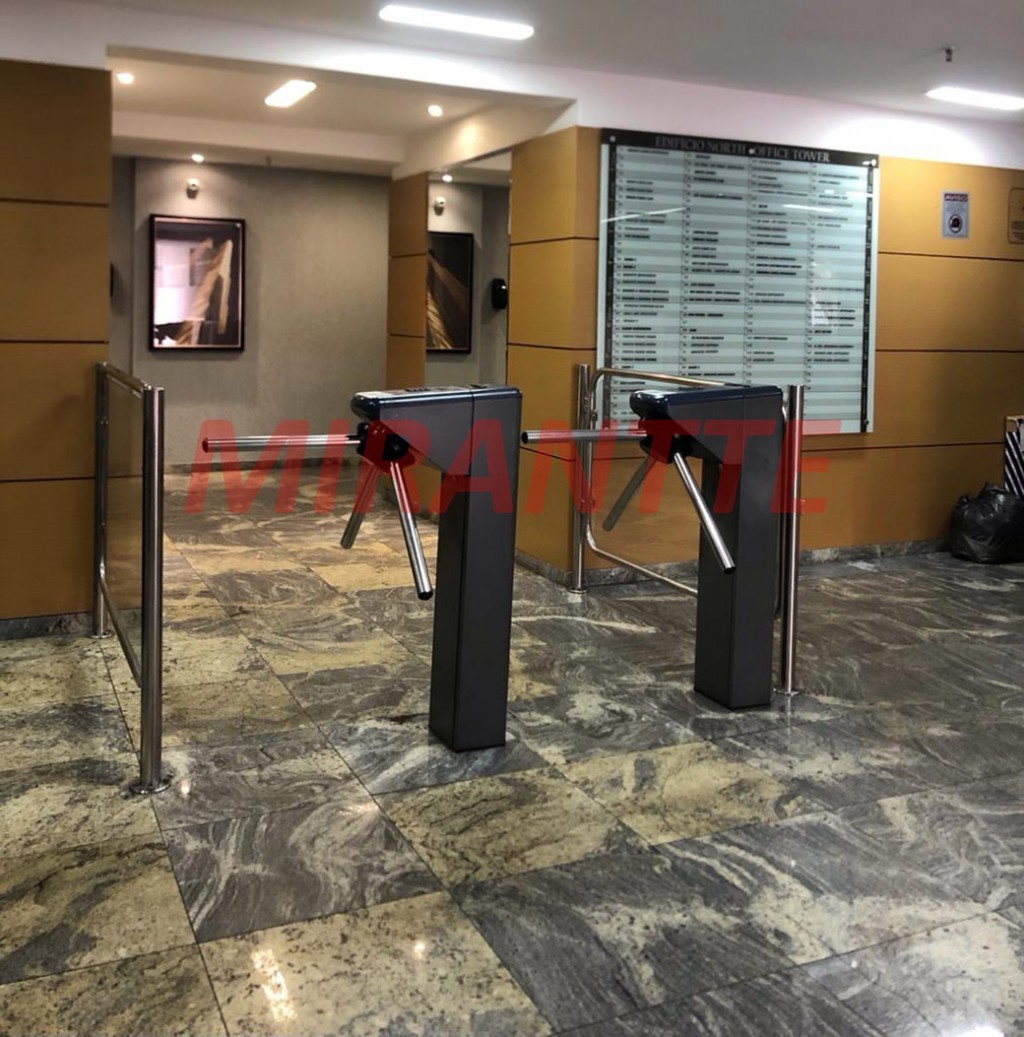 Comercial de 30m² em Santana