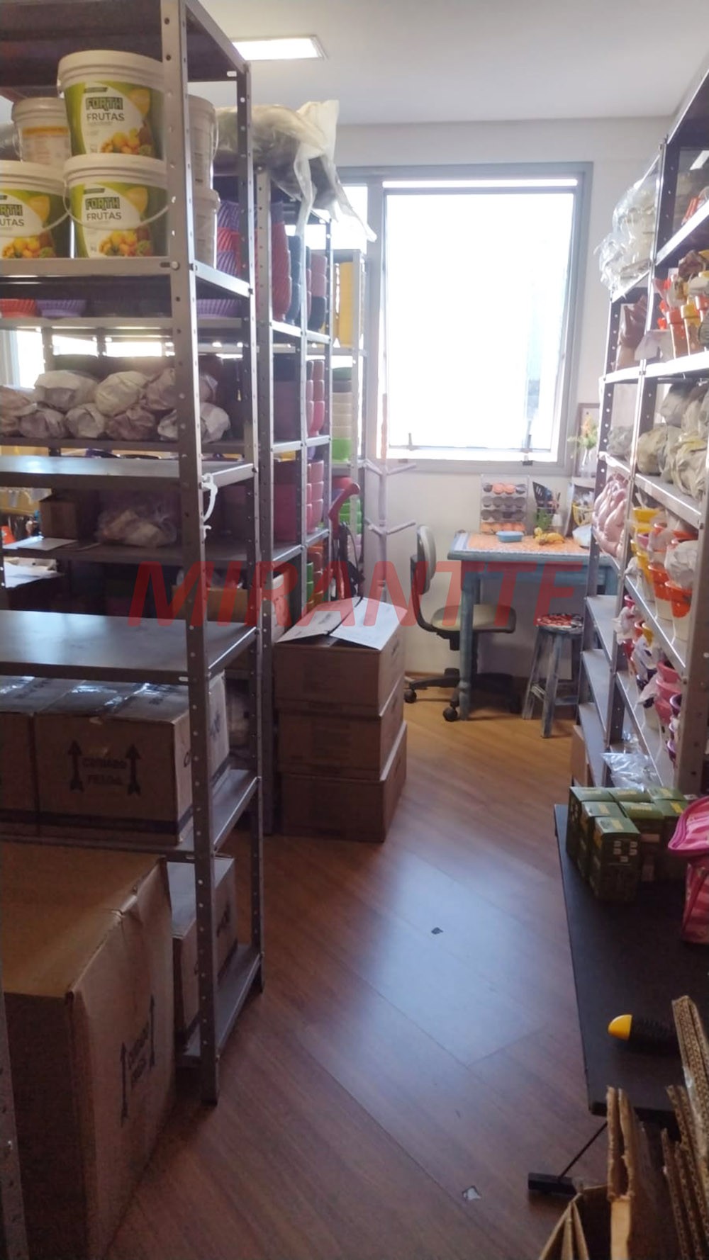 Comercial de 30m² em Santana