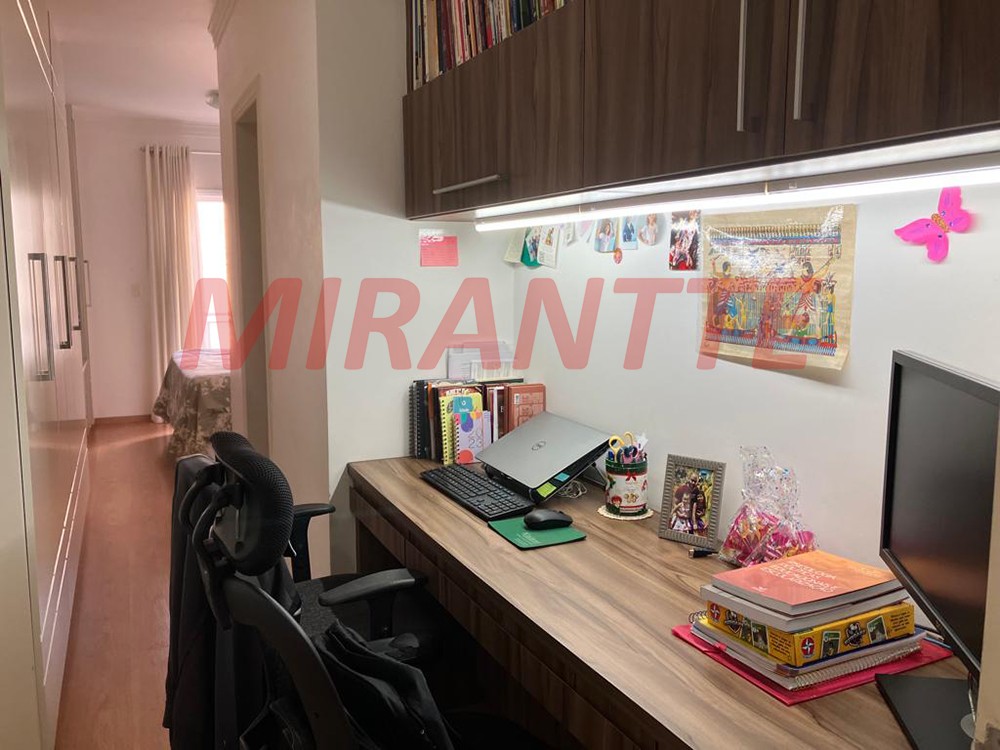 Sobrado de 156m² com 3 quartos em Santa Teresinha
